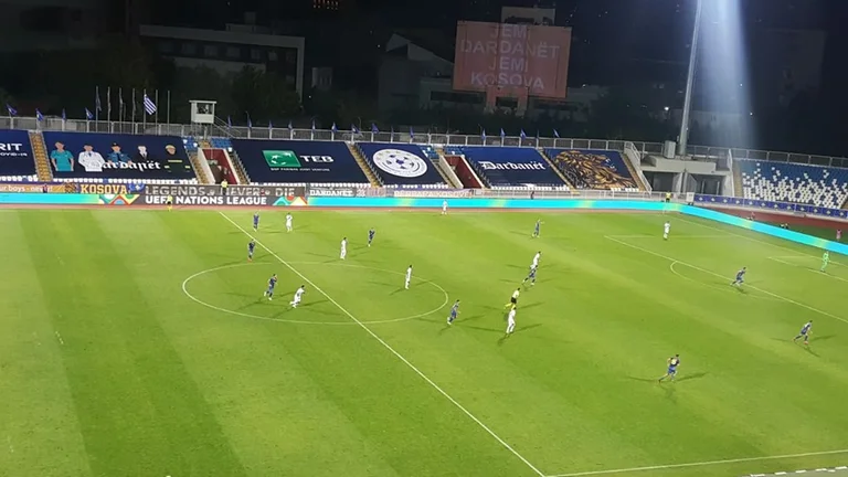 Helenët zënë ‘të dehur’ Dardanët në pjesë të parë: Epërsi minimale dhe lojë më e mirë