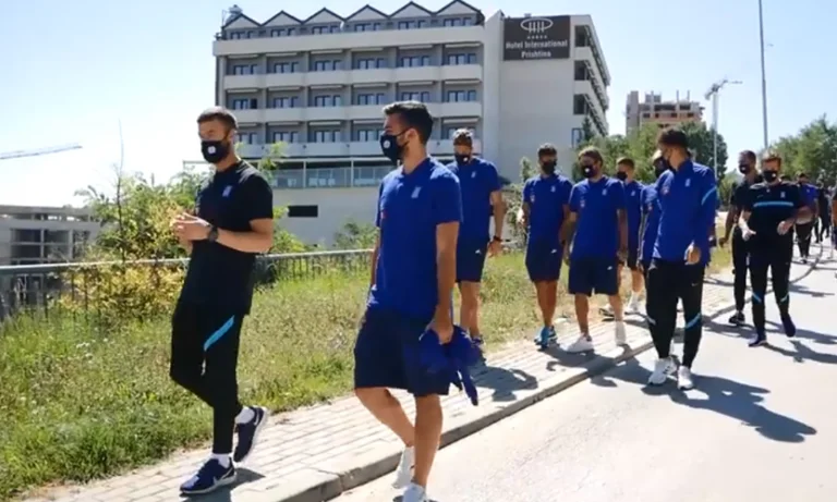 Llogaria zyrtare e Federatës greke publikon video interesante nga Prishtina para ndeshjes