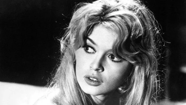 Nga Brigitte Bardot te Kim K: Si arritën standardet e bukurisë së grave deri në ditët e sotme