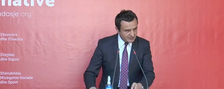 Kurti nuk e mohon diskutimin me AAK-në për rrëzimin e Hotit: Deputetët tonë mbase kanë pasur kontakte