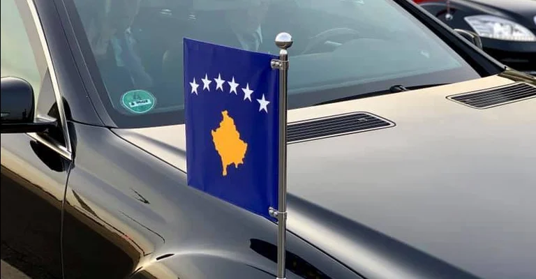 Delegacioni i Kosovës niset për në Shtëpinë e Bardhë