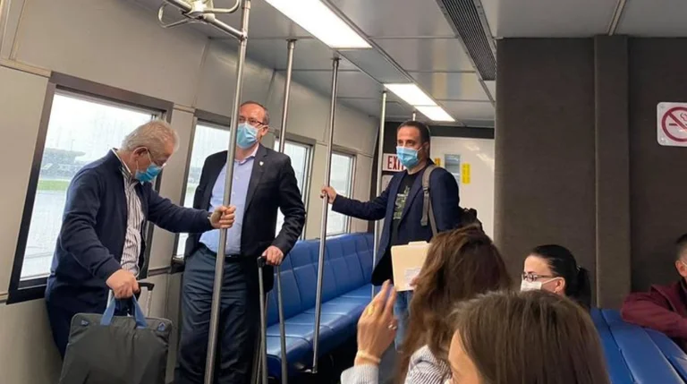 Kryeministri tregon se a po hahen mes vete anëtarët e delegacionit në Washington