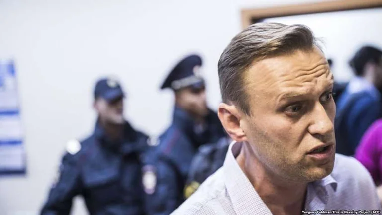 Gjermania: Navalny u helmua me Novichok