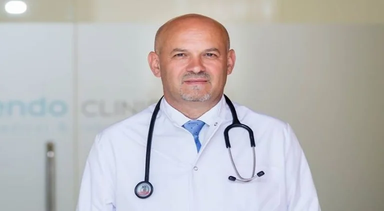 Infektologu kosovar: Po hyjmë në një fazë të rrezikshme