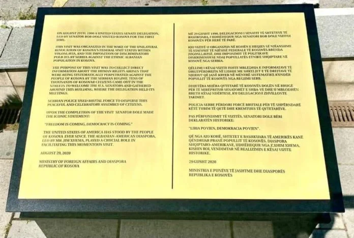 LDK MP: Disgraceful scandal, the text of the plaque dedicated to Senator Dole contains untruths