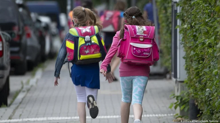 Recent Studies: Children can be infectious for weeks