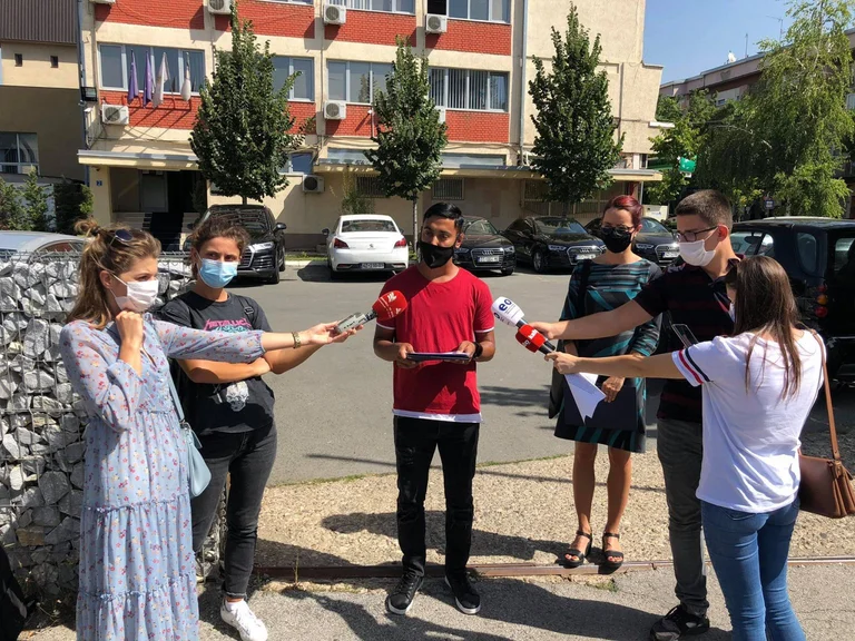 Civil society activists hand over to petition attorney “Justice for Memory”