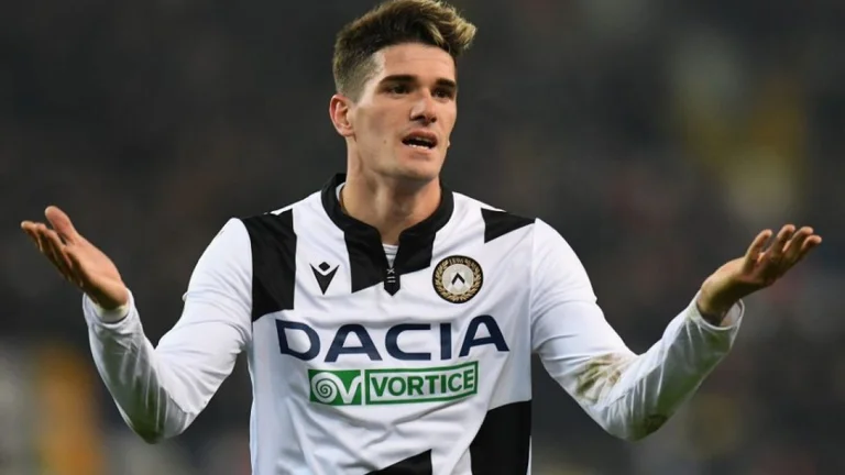 Leeds s'kas stopped, looking for the middle of the Italian club