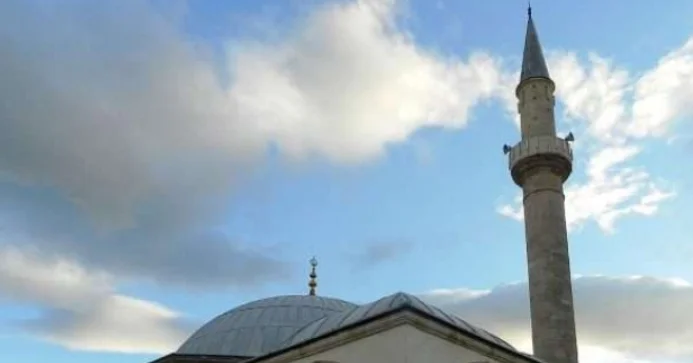 Deux mosquées à Gjilan volent de l'argent recueilli pour les personnes dans le besoin