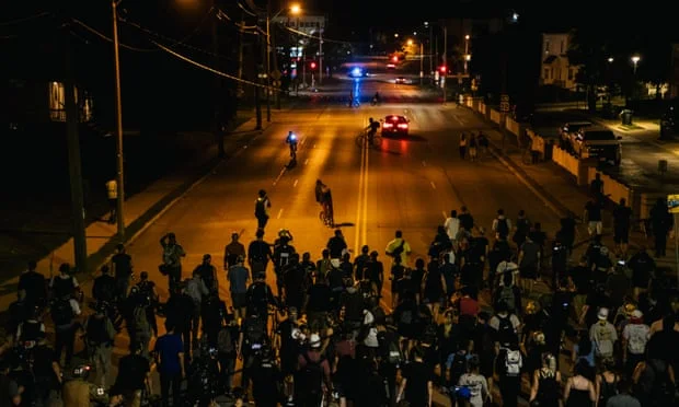 Protestat kundër racizmit në Amerikë: Bëhet i ditur emri i policit që vrau Jacob Blake-un