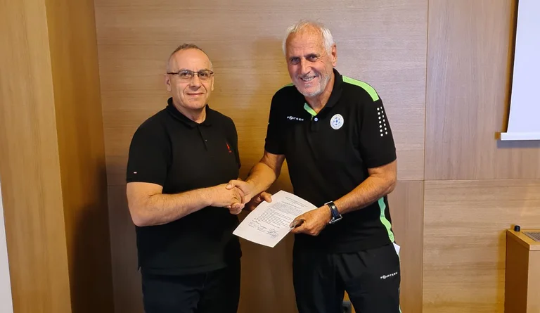 Zyrtare: Bernard Challandes vazhdon kontratën me kombëtaren e Kosovës edhe për dy vjet
