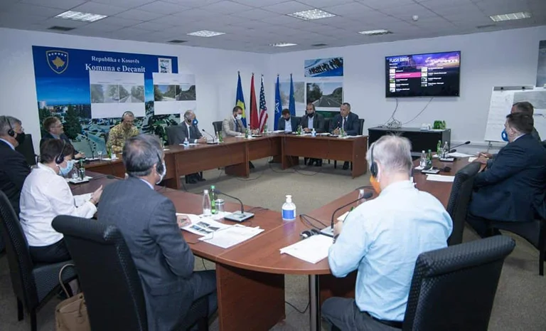 Ramosaj pas takimit me ambasadorët e Quint-it: Zhvillimin Ekonomik dhe mirëqenien do e respektojnë të gjithë
