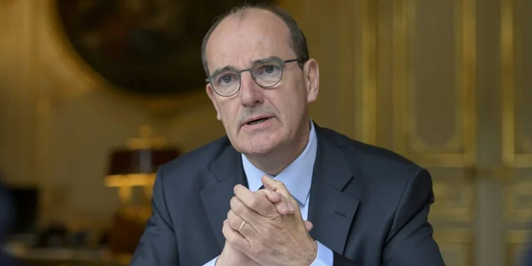 Kryeministri i Francës: Pandemia po fiton terren