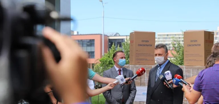 Përfaqësuesi i OBSH-së: Vaksina në Kosovë mund të vijë në qershor