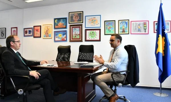 Mustafa e Haradinaj në ‘luftë’, Tahiri në koordinime me kryeministrin Hoti