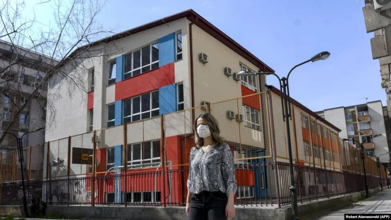 ​Viti shkollor në Maqedoninë e Veriut shtyhet për në tetor