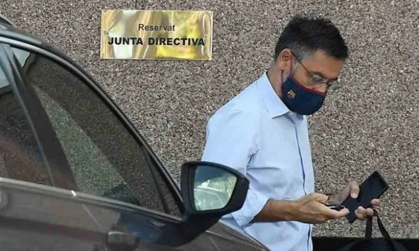 Bartomeu flet për herë të parë pasi Messi i dërgoi klubit kërkesë për largim