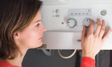 How does the current save more, keeping the boiler steady, turning it off?