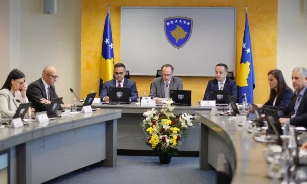 Shtyhet mbledhja e Qeverisë