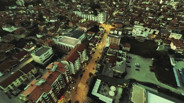 Çifti nga Rahoveci vdesin nga koronavirusi, dyshohet se u infektuan edhe shtatë anëtarë të tjerë