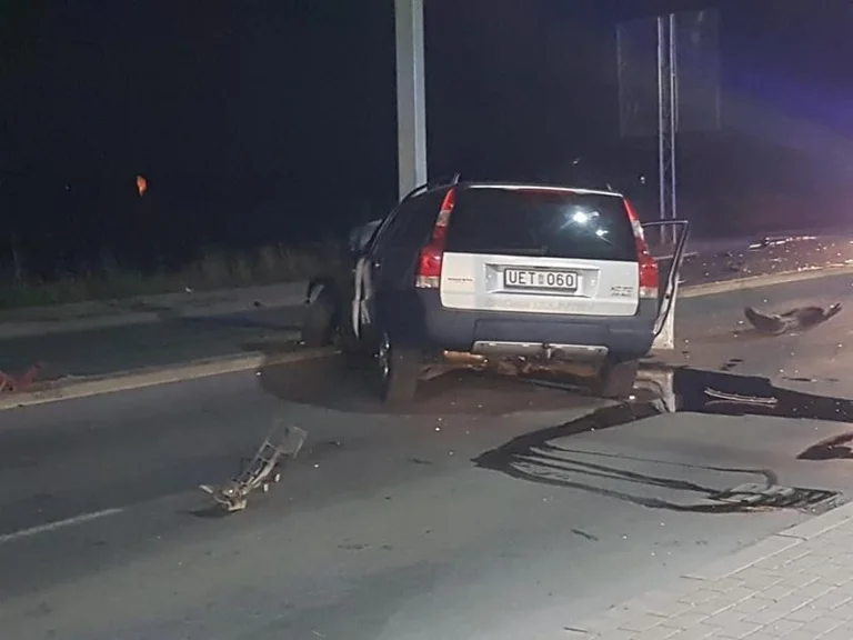 Aksident në Lipjan, lëndohen tre persona