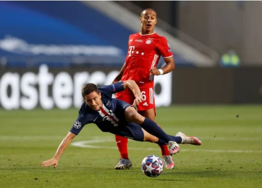 Ylli i PSG-së: Ndihemi si m*t, e vështirë të flasim dhe të flemë