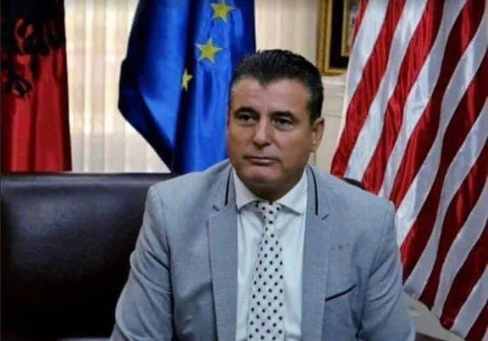 Bahtiri merr vendim: E diela në Mitrovicë zyrtarisht ditë pushimi