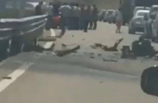 Ein schwerer Unfall auf der <x0c>back Rugova” Autobahn, spart die Familie wundersam von Mitrovica