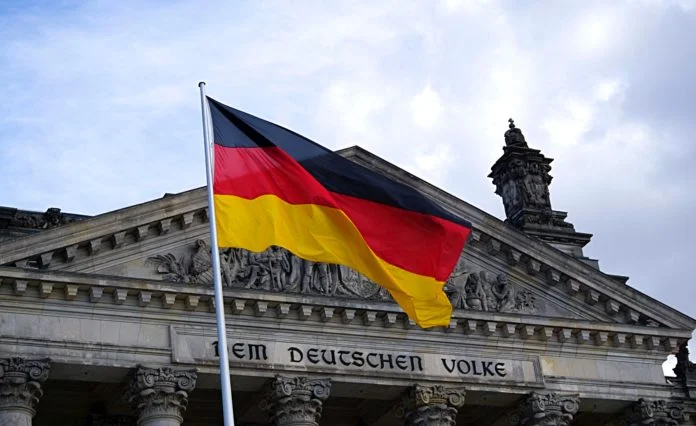 These are the documents you need to visit your spouse in Germany