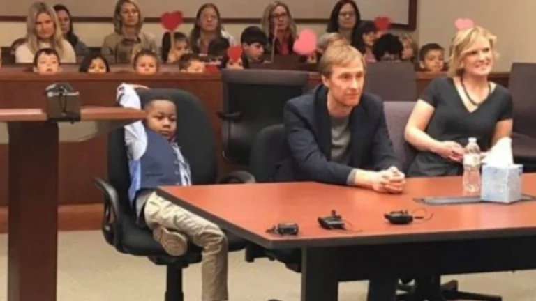 Funny too: 5-year-old invites friends to adoption day