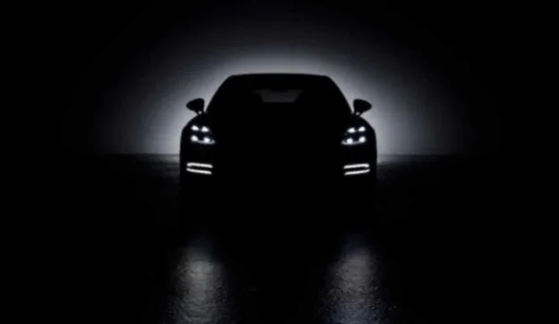 Porte avertit le nouveau modèle Panamera