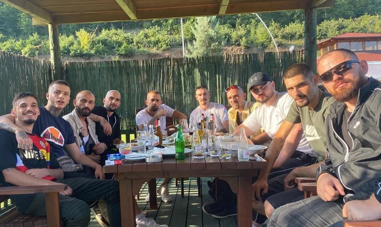 Fero torna a Gjilan per finalizzare il progetto con i rapper della città
