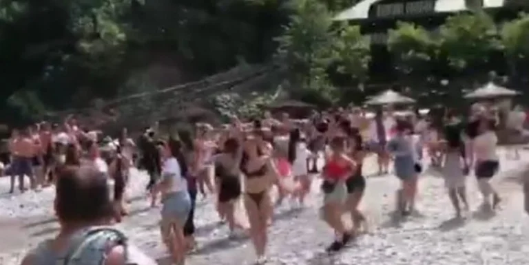 Vale was mocked in the bikin on the Shala River, and no one counted the coronavirus