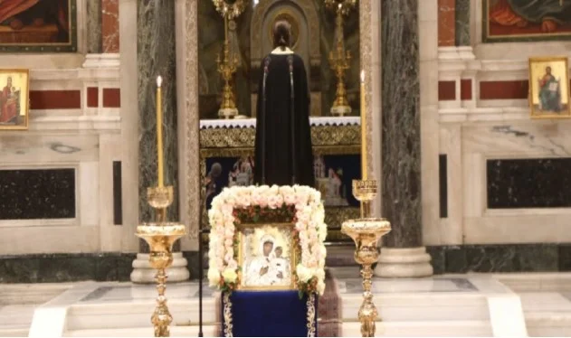 The priest invites believers to remove masks: The Virgin Mary wants to see our faces