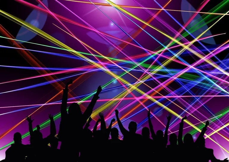 Italy wraps up discotheques -- cause the rise in the number of infected -- also tightens the measures