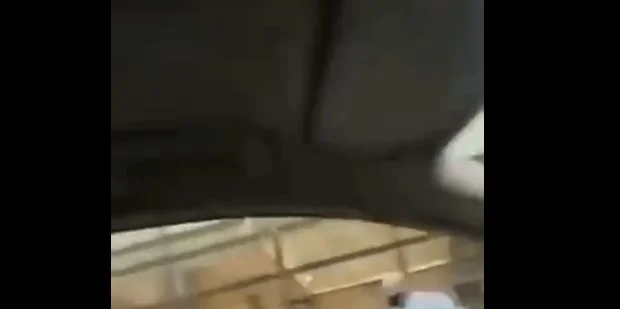La police poursuit un citoyen de Podujevo à cause de l'absence de masque.