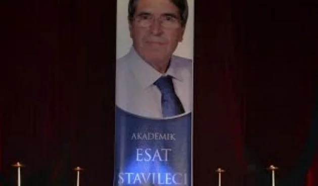 Cinque anni dalla morte accademica, Esat Stavilevci