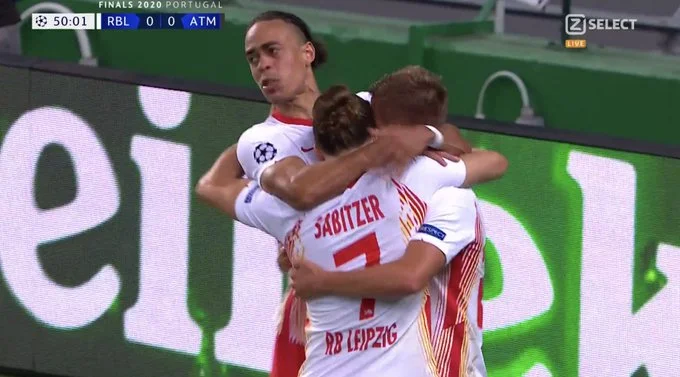 Leipzig shock Atletico, porta alla mano superiore