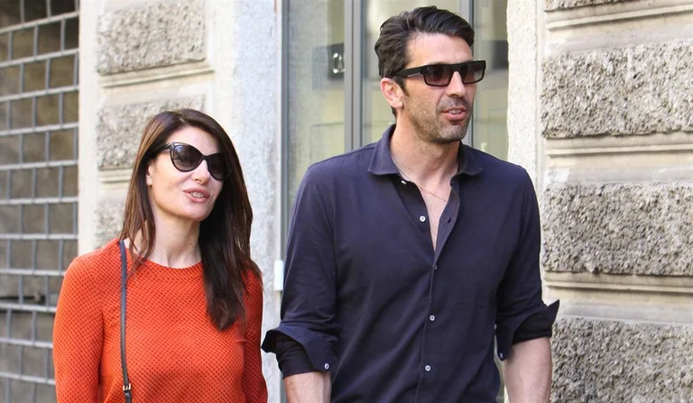 Sra. Buffon, la esposa del director deportivo del SPG se hace cargo.