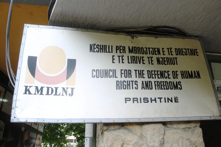 KMDLNj: I cittadini non devono pagare per il test COVID, è responsabilità statale