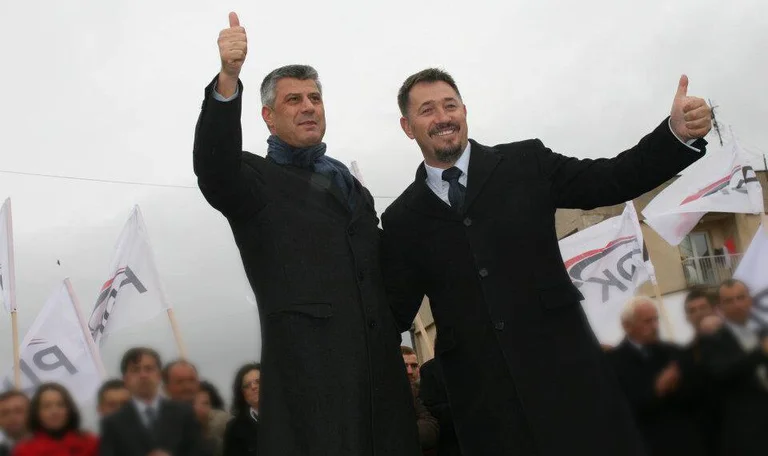 Der Spiegel: Als Thaci in Rambouille verhandelte, hielt Lushtaku die Front in Drenica