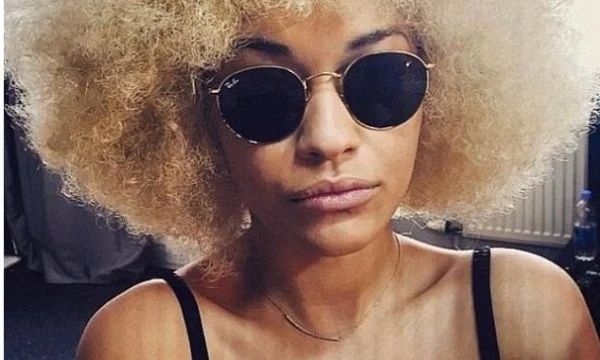 Fans beschuldigen Rita von der misappropriierenden Kultur “aficane”