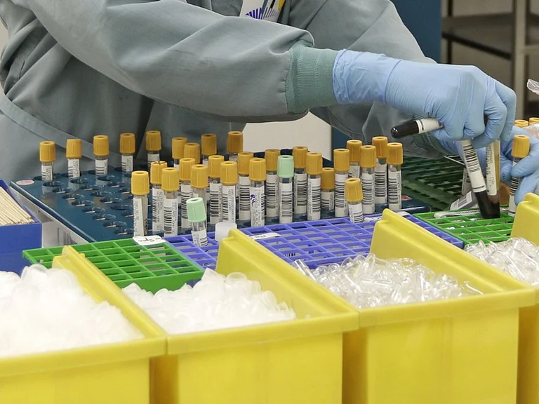 Dieci laboratori per condurre test sierologici sono anche autorizzati