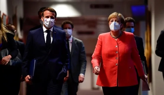 Merkel visitera Makron ce mois-ci dans sa résidence méditerranéenne
