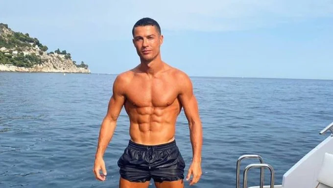 Ronaldo kümmert sich nicht mal um die Clubnachrichten. Er genießt die Feiertage.