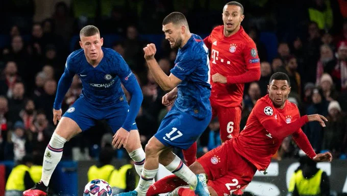 Offizielle Formationen: Baiern München é Chelsea