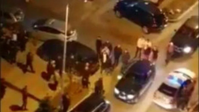 Battere massiccia tra cinque persone a Pec, polizia arresta tutti