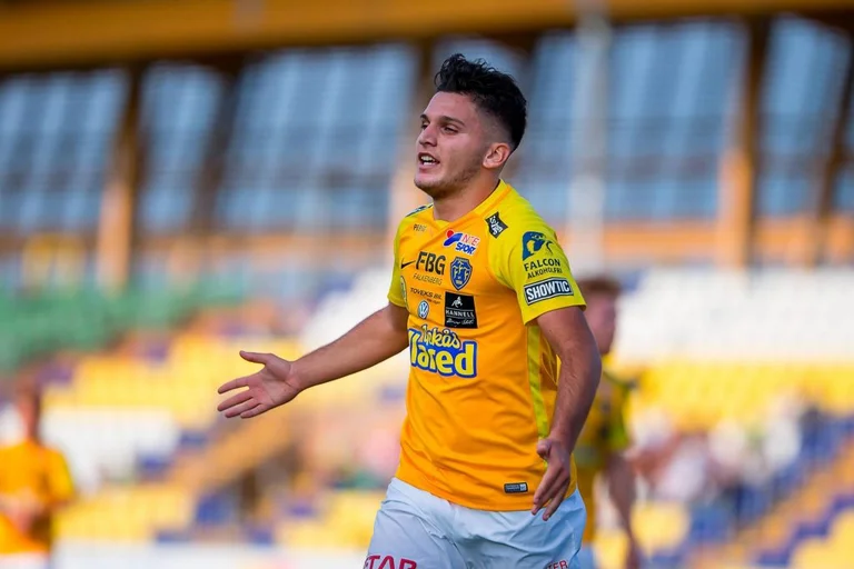 Eddie Sylisufaj prossimo calciatore che si unisce ai Dardans