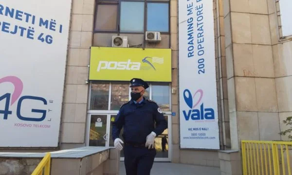 Rrahja mes dy drejtorëve në Postë, i dyshuari V.T dërgohet në mbajtje