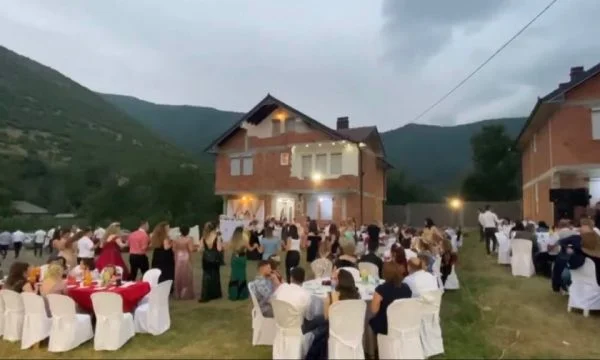 Dasma e shumë e komentuar e cila u bë në Prizren, po hetohet nga Policia, ftohet për intervistë kryefamiljari